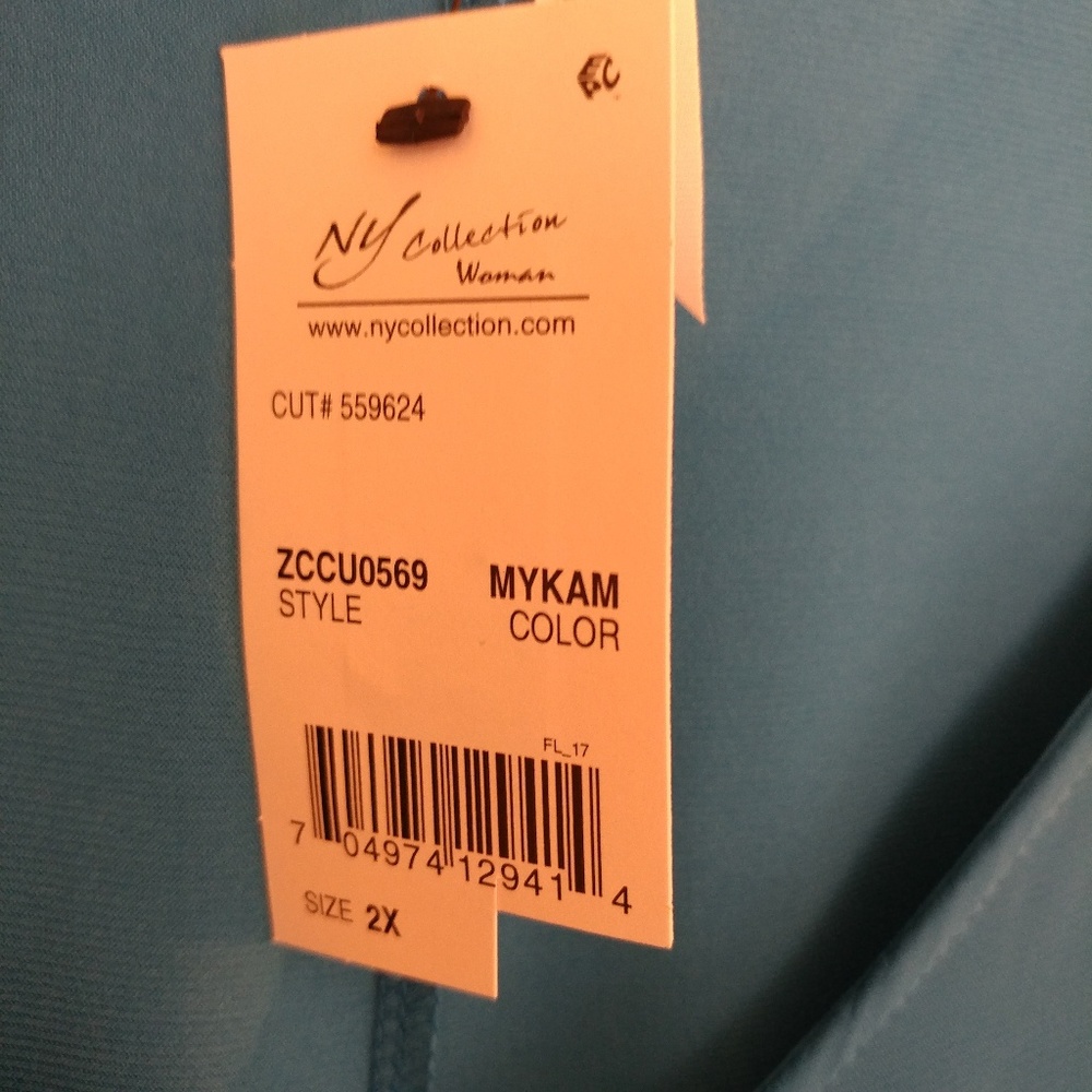 250. NY COLLECTION WOMAN Top - Plus size 2X - Picture 4 of 8